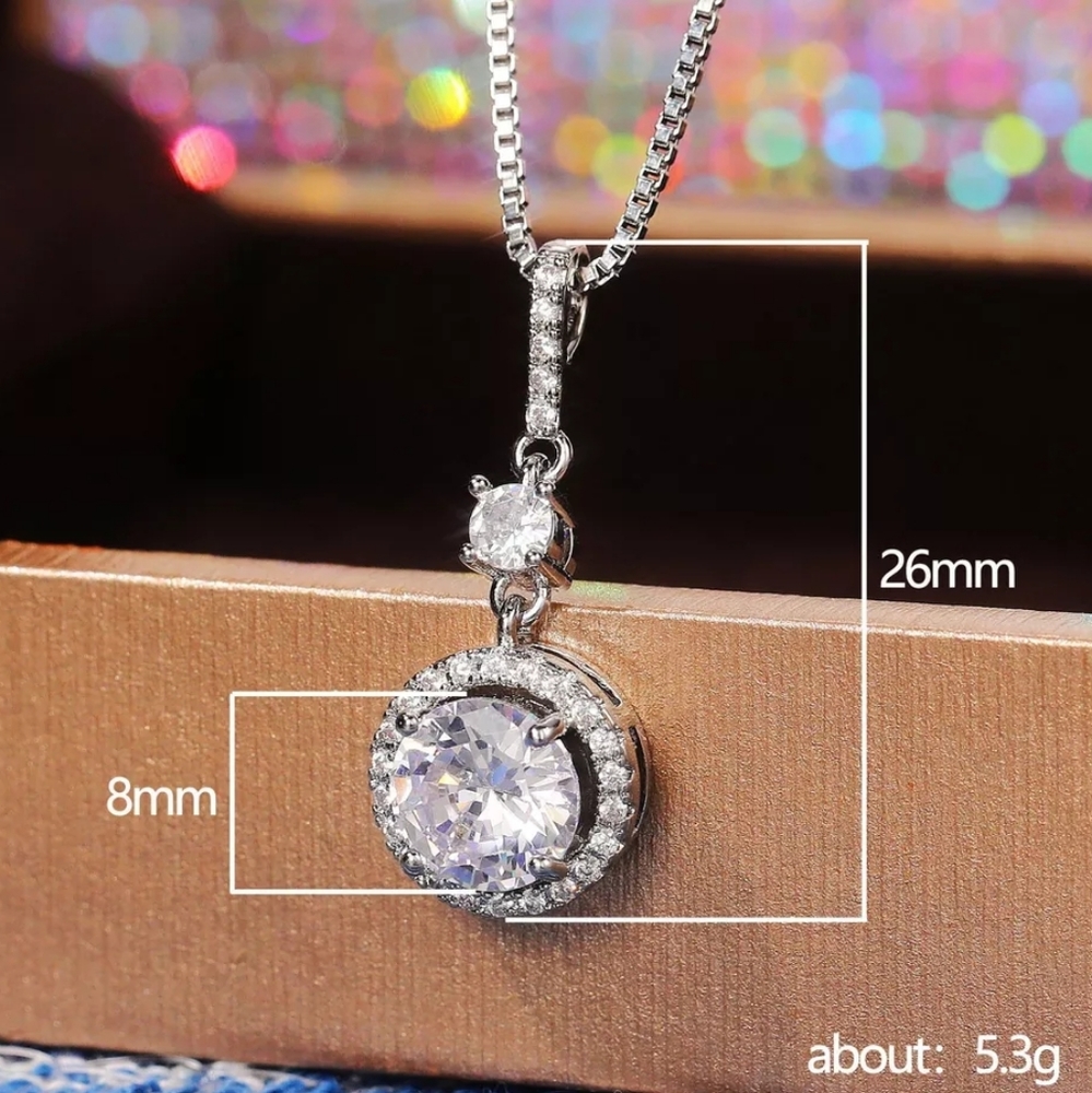 Classic Double Round Pendant Dangle Necklace - Picture 4 of 4